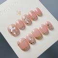 Dollynail 高貼合度高質感手工穿戴甲。Dollynail seamless fit premium handmade press-on nails with natural look.