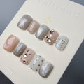 Dollynail 顯白修飾手型手工訂製穿戴甲。Dollynail skin-flattering premium handmade press-on nails set.