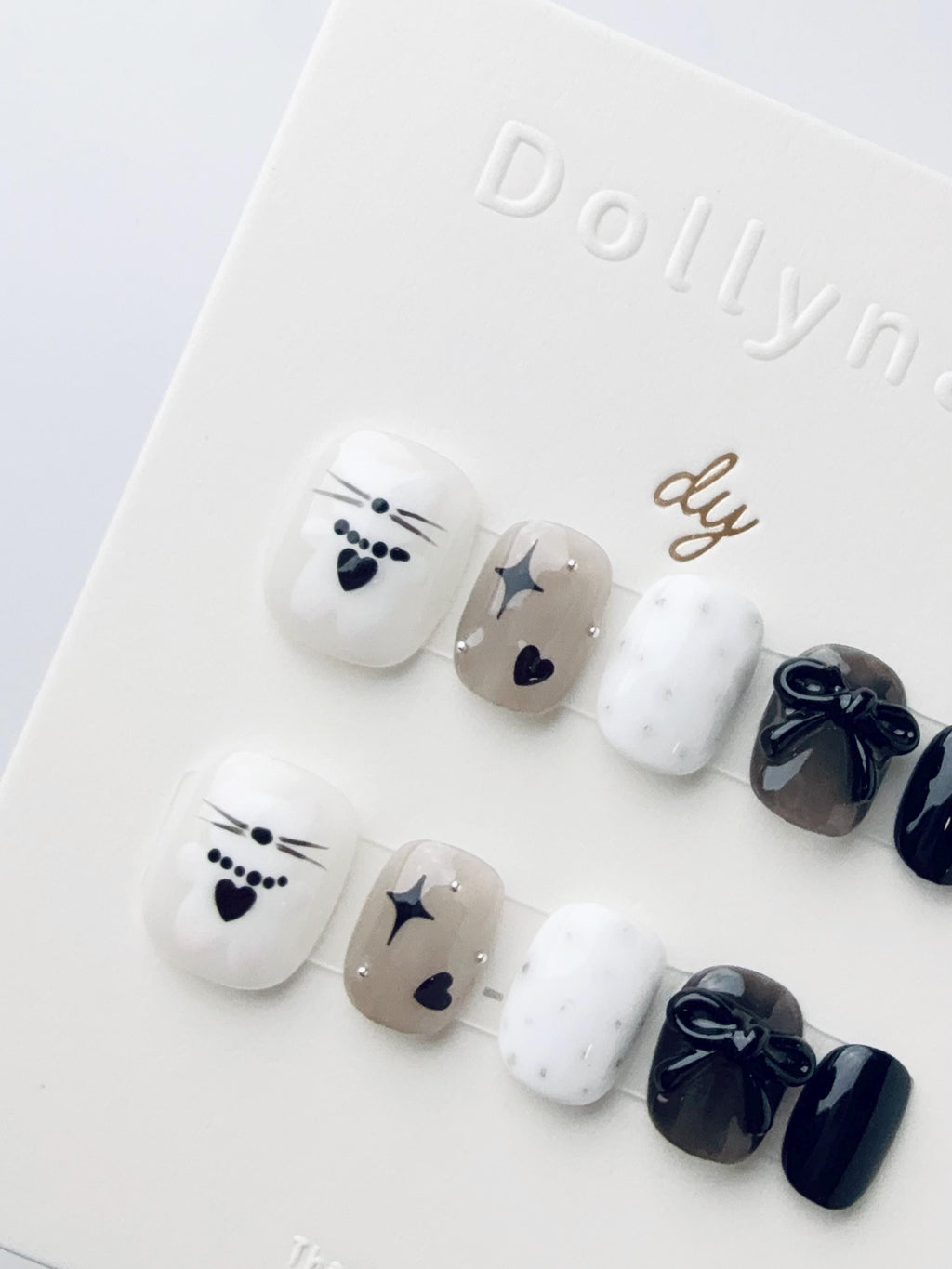 Cherie Cat & Bow | Press on nails