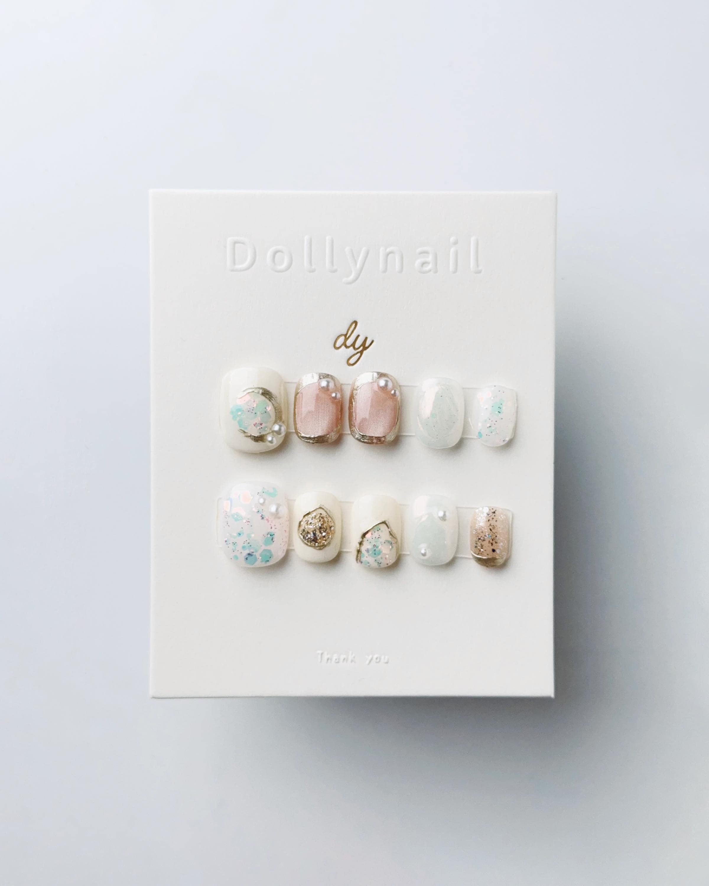 Luxe Veil in Pearl Dust | Press on nails