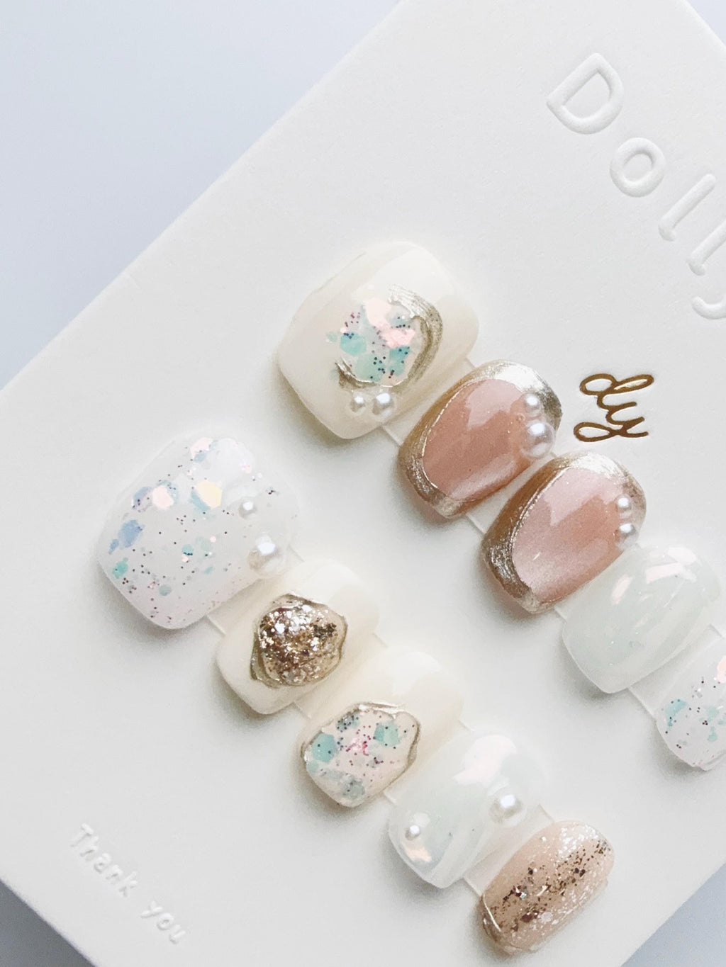 Luxe Veil in Pearl Dust | Press on nails