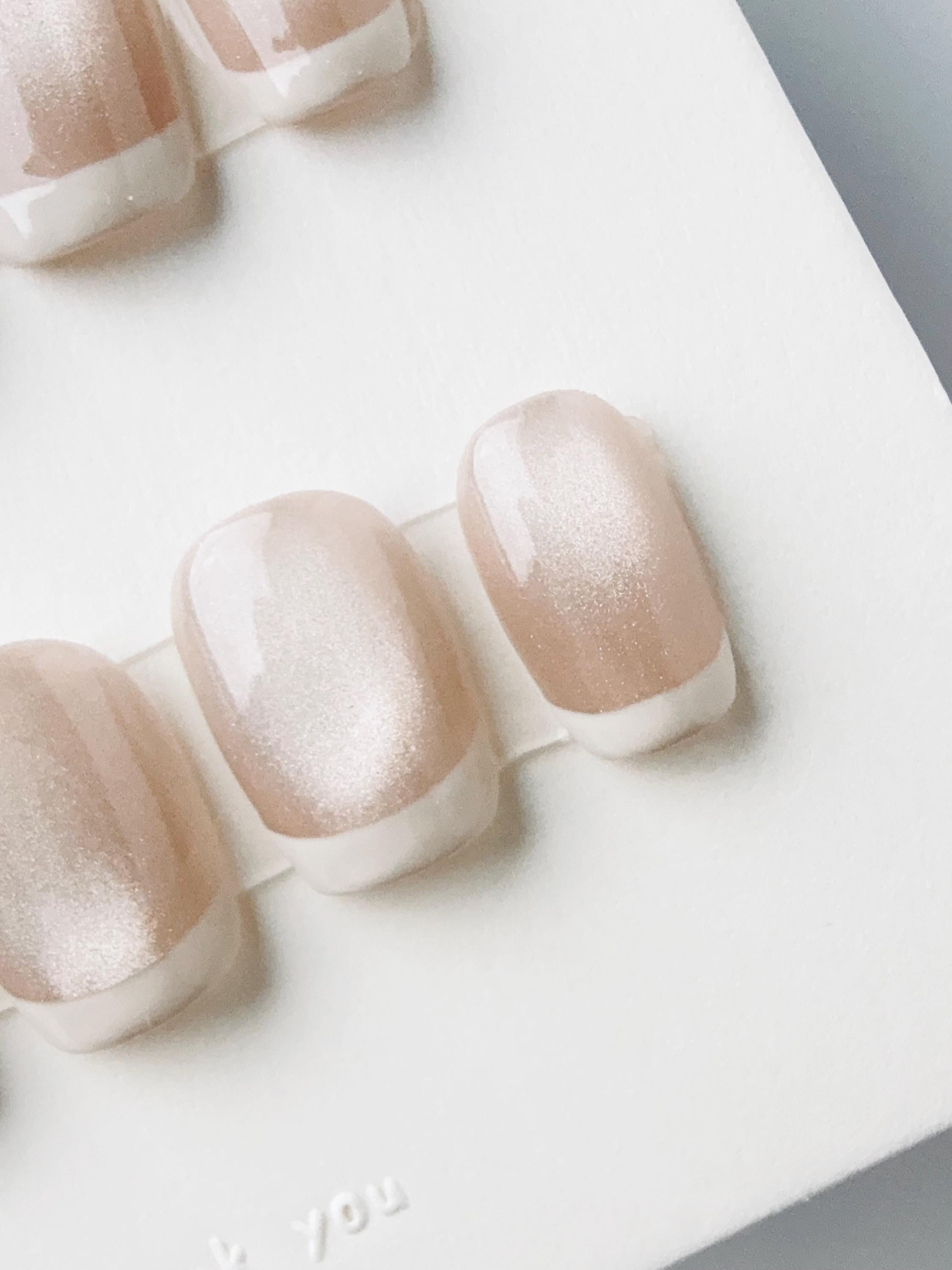 Golden Pointe Française | Press on nails