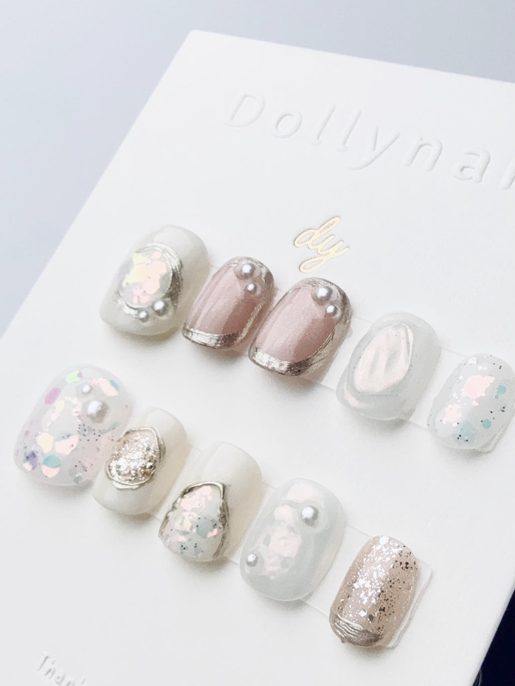 Luxe Veil in Pearl Dust | Press on nails