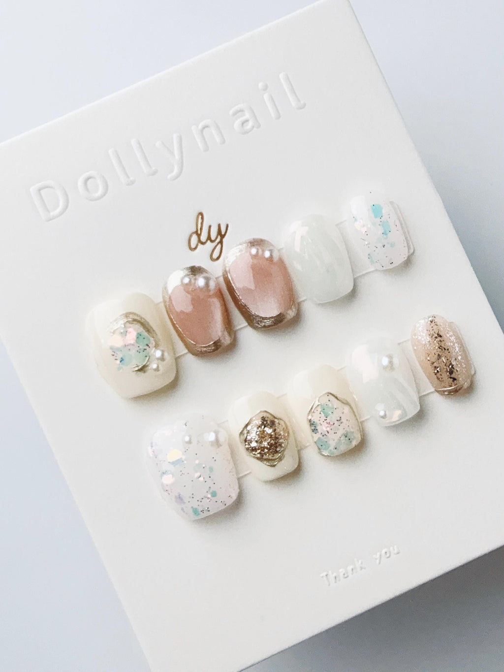 Luxe Veil in Pearl Dust | Press on nails