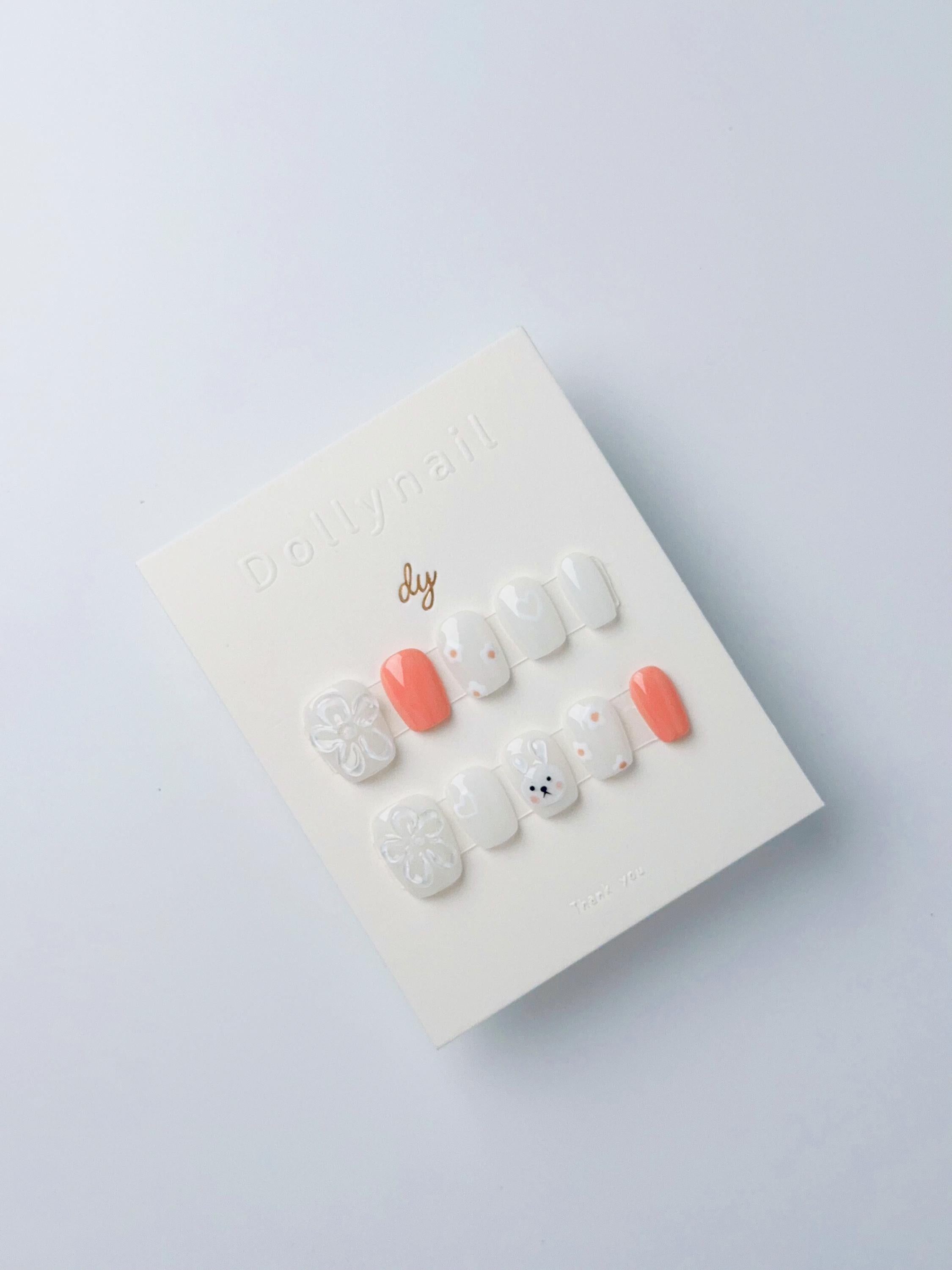 White Flower Rabbit | Press on nails
