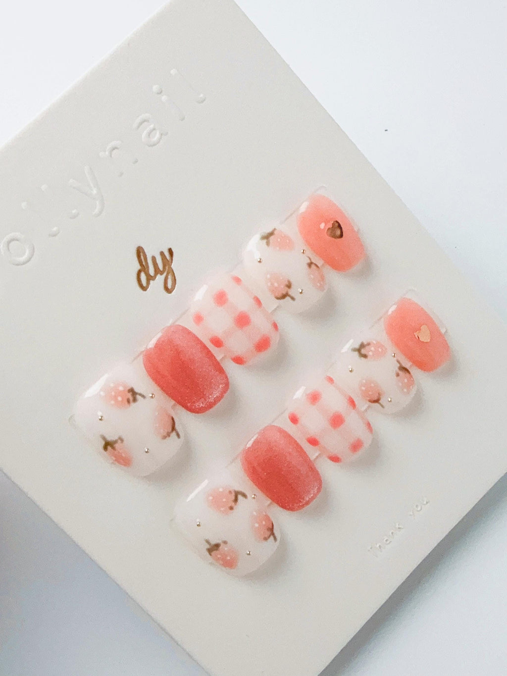 Strawberry Cat's Eye | Press on nails