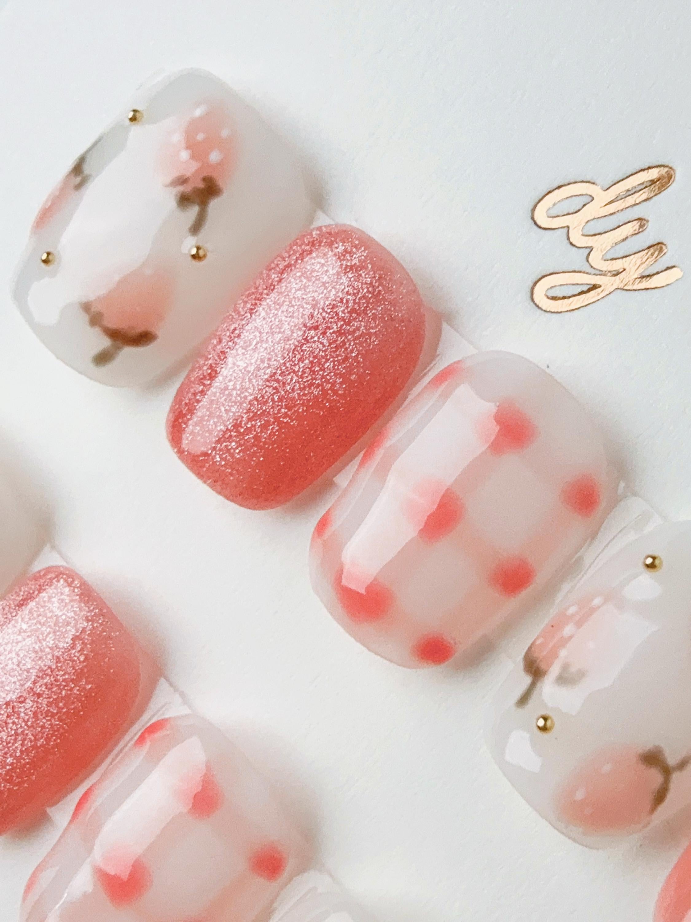 Strawberry Cat's Eye | Press on nails