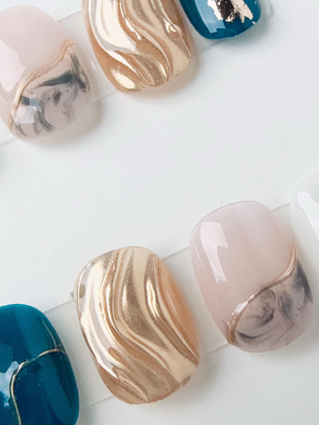 Mixed blue metallic | Press on nails