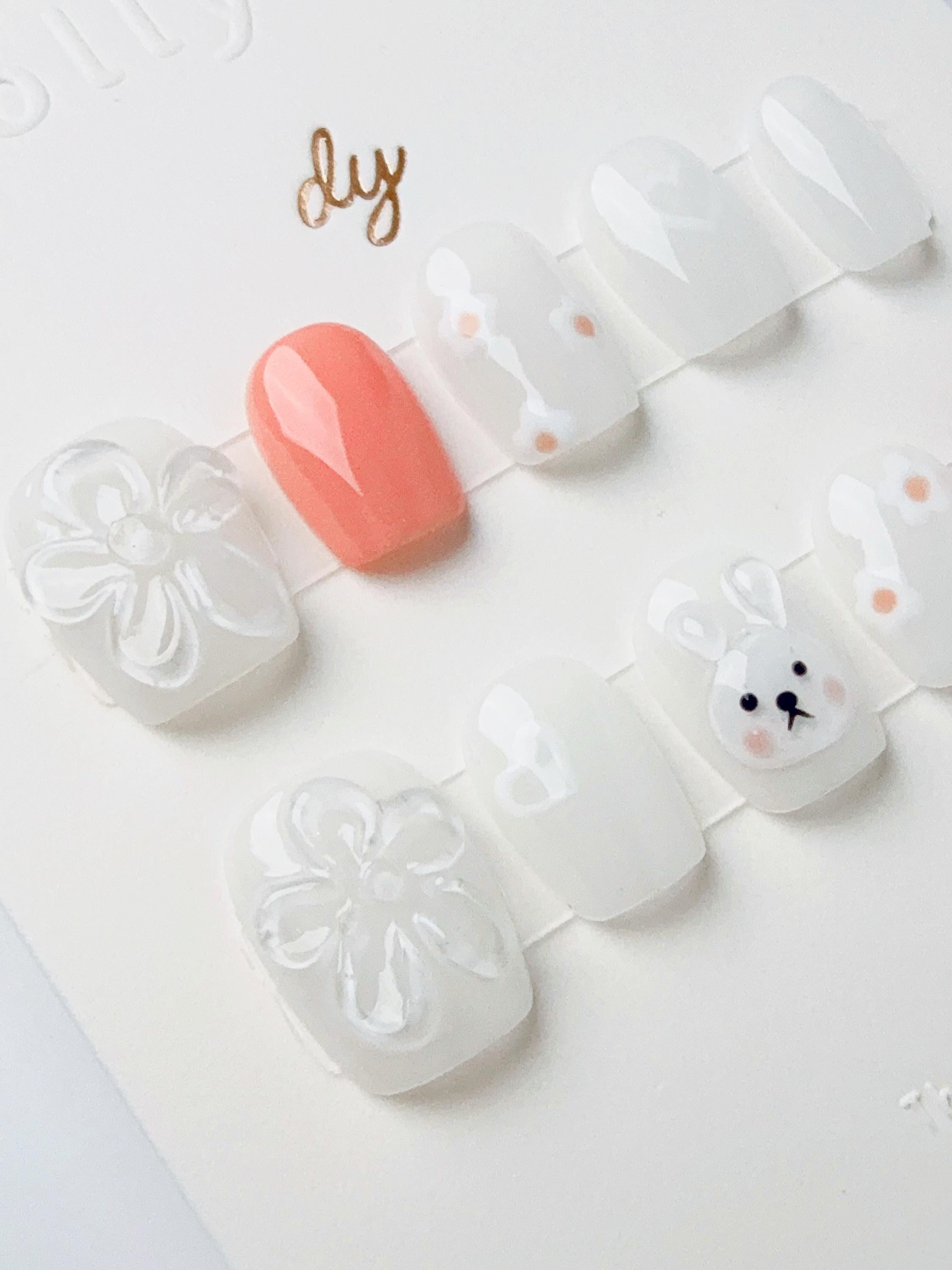 White Flower Rabbit | Press on nails