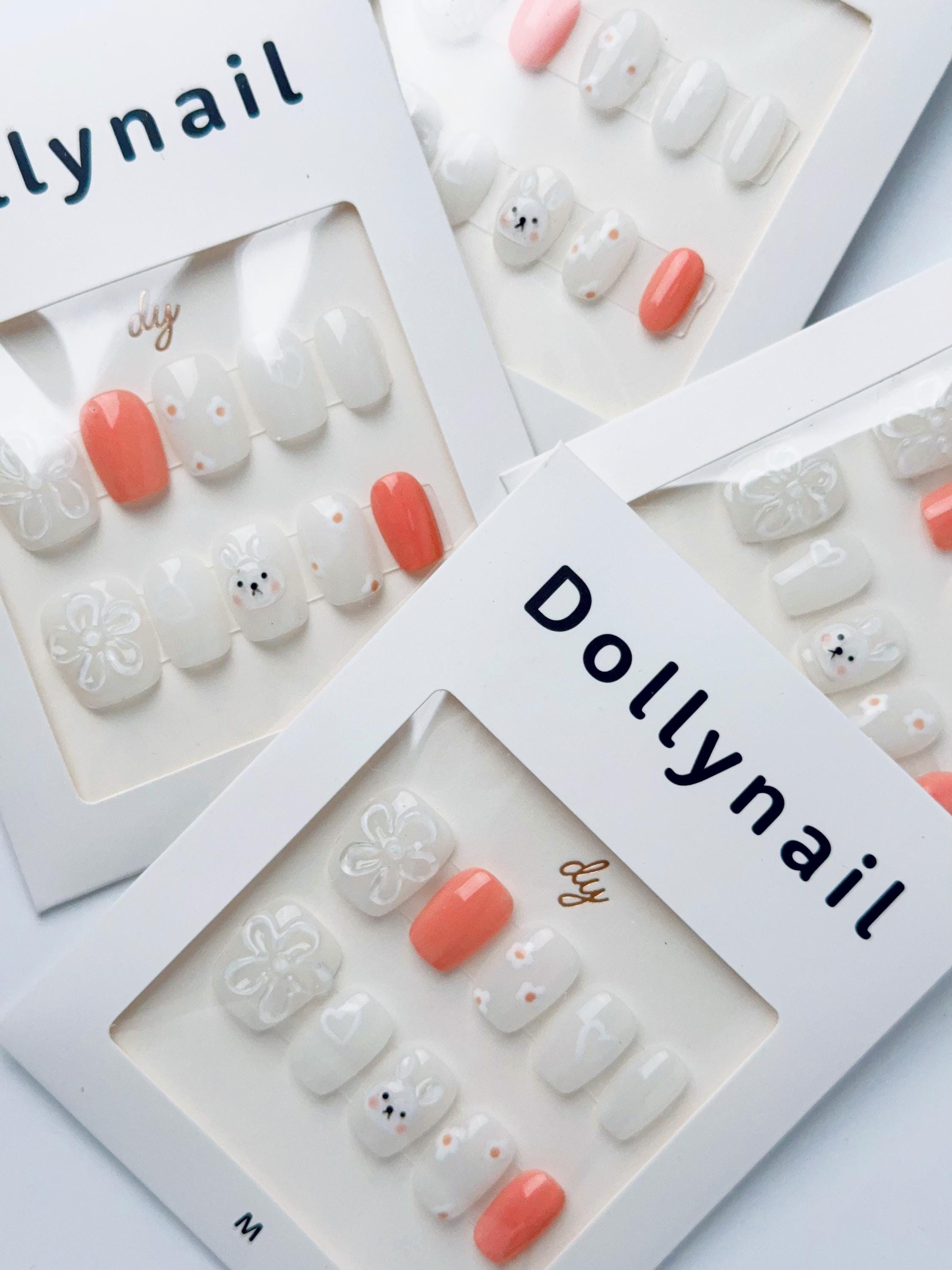 White Flower Rabbit | Press on nails