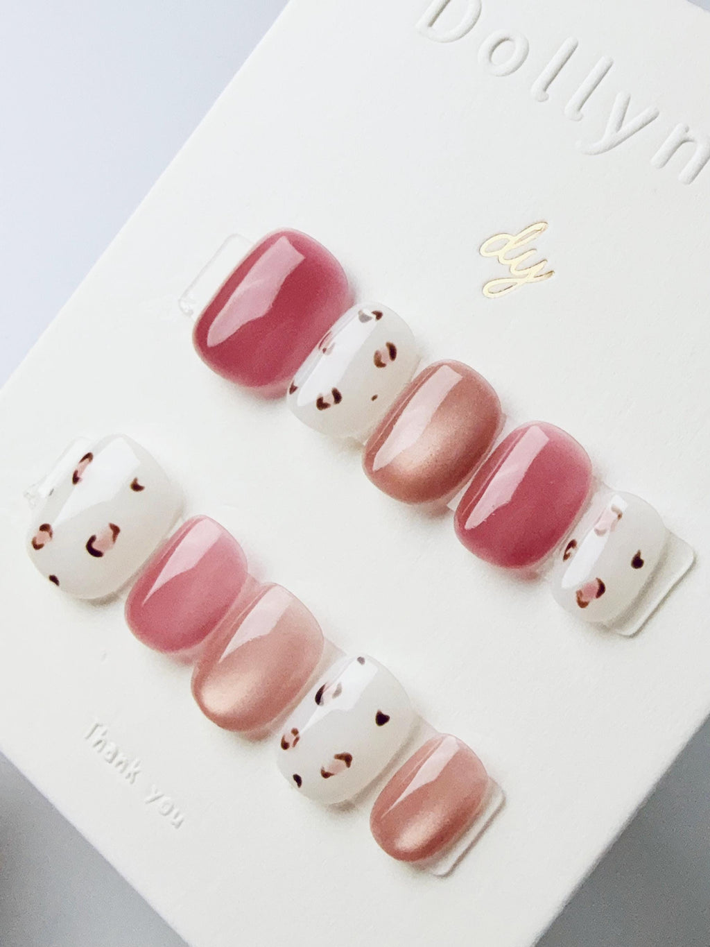 Milky Leopard Cat Eye | Press on nails