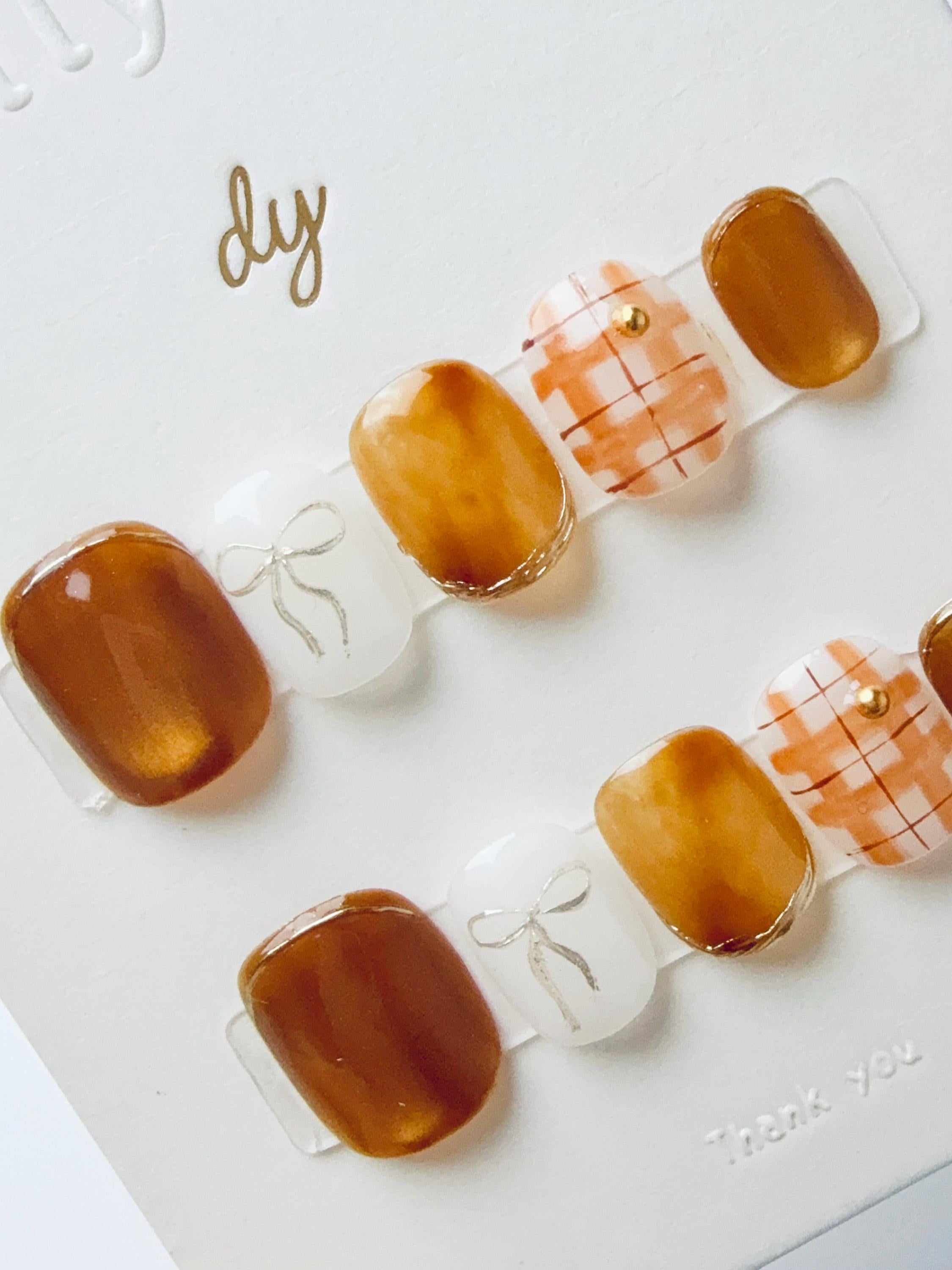 Chestnut Ribbon Check | Press on nails