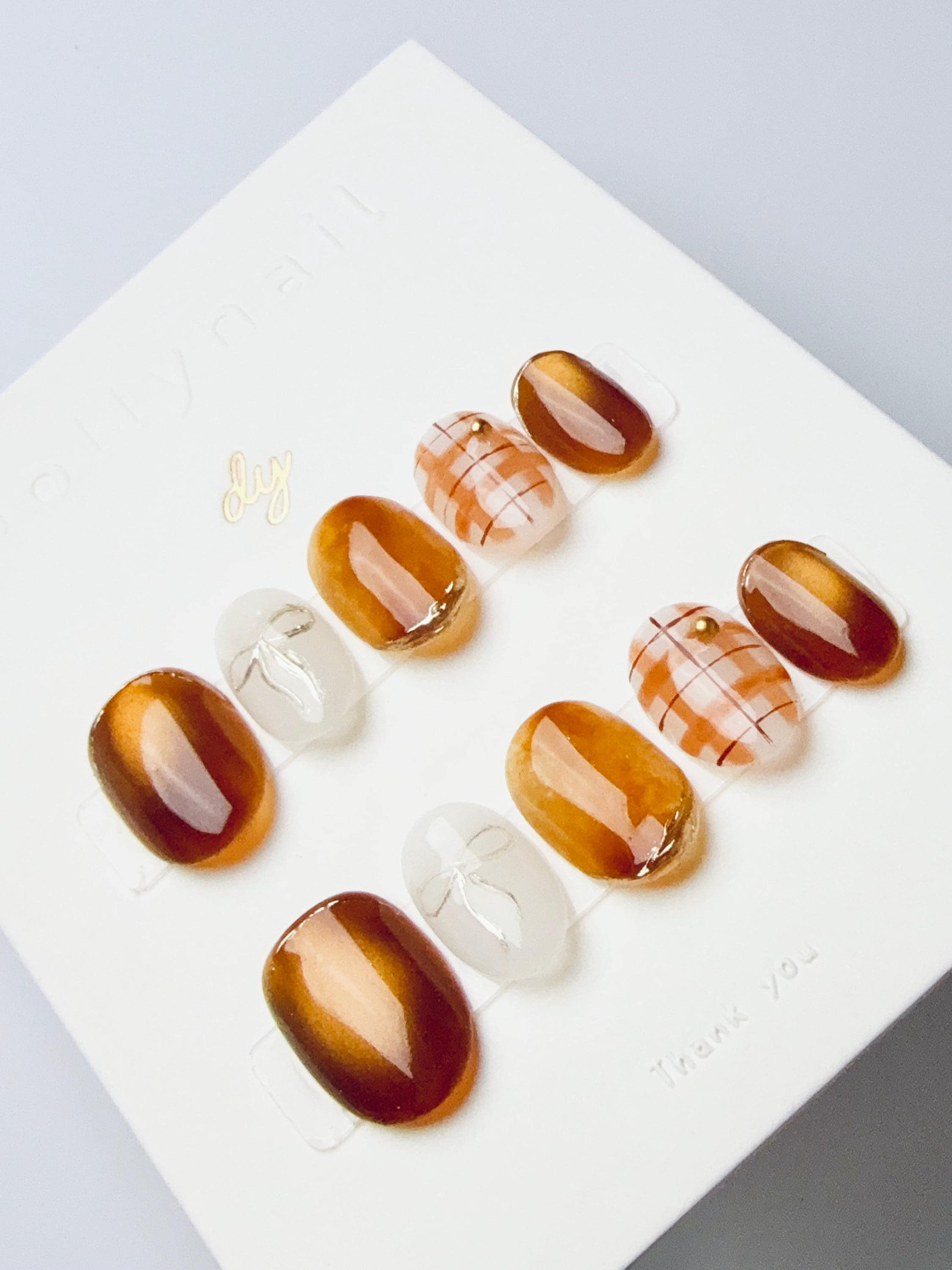 Chestnut Ribbon Check | Press on nails