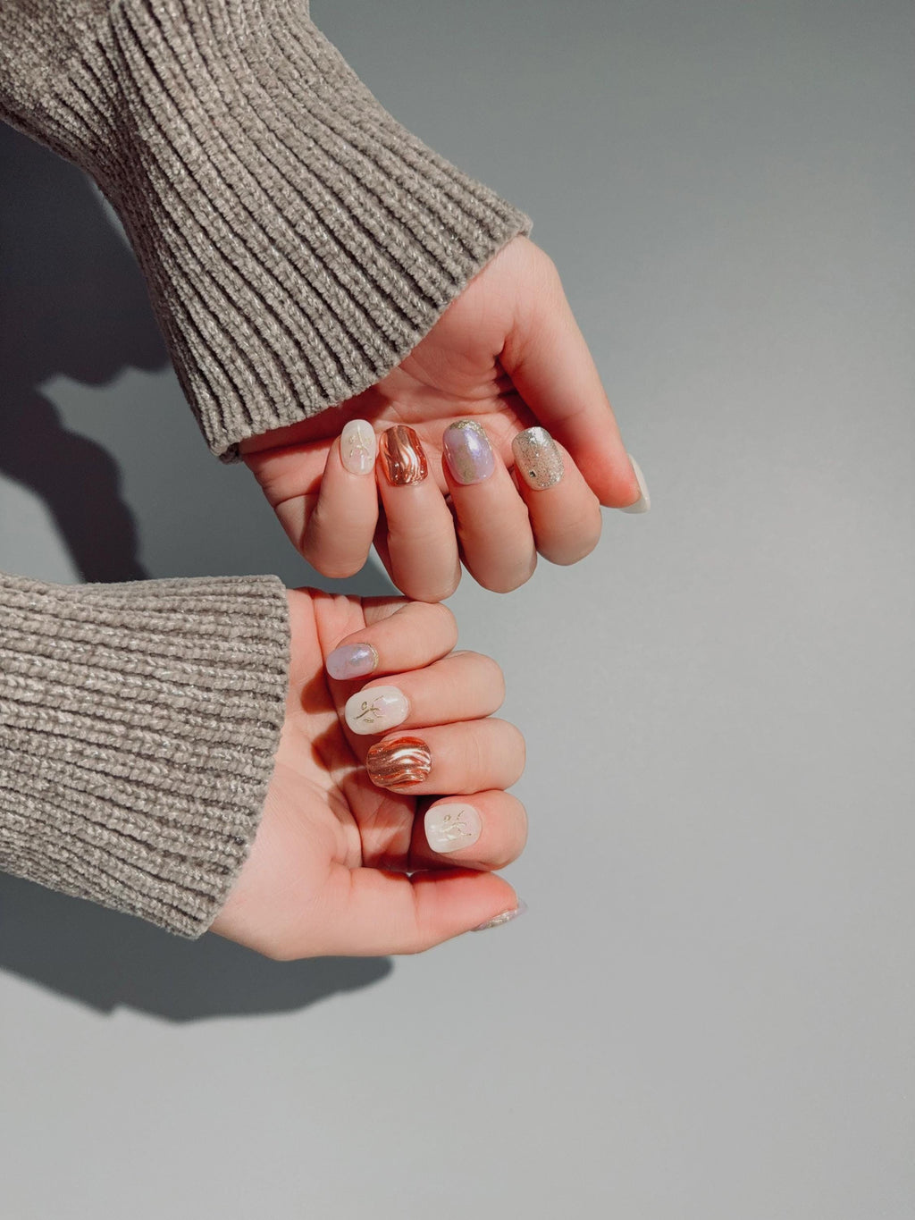 Iridescent Violet Rose | Press on nails